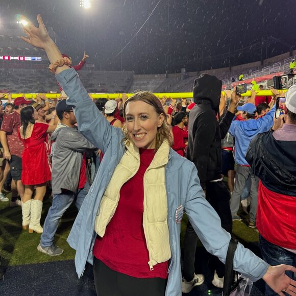 Meet your Posher, Leslie - Picture 7 of 7